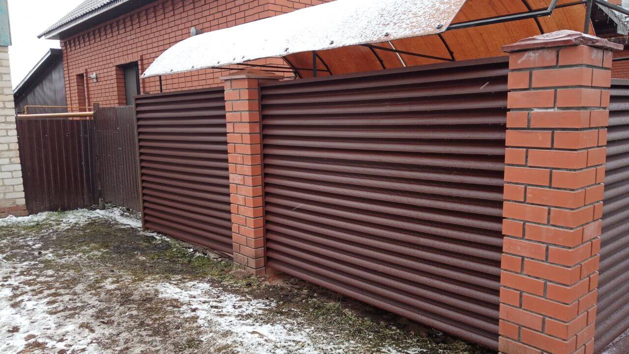 Забор из ламелей еврожалюзи 12м RAL8017/8017 Шоколад двусторонний МАТТЕ фото 4 в Кстово