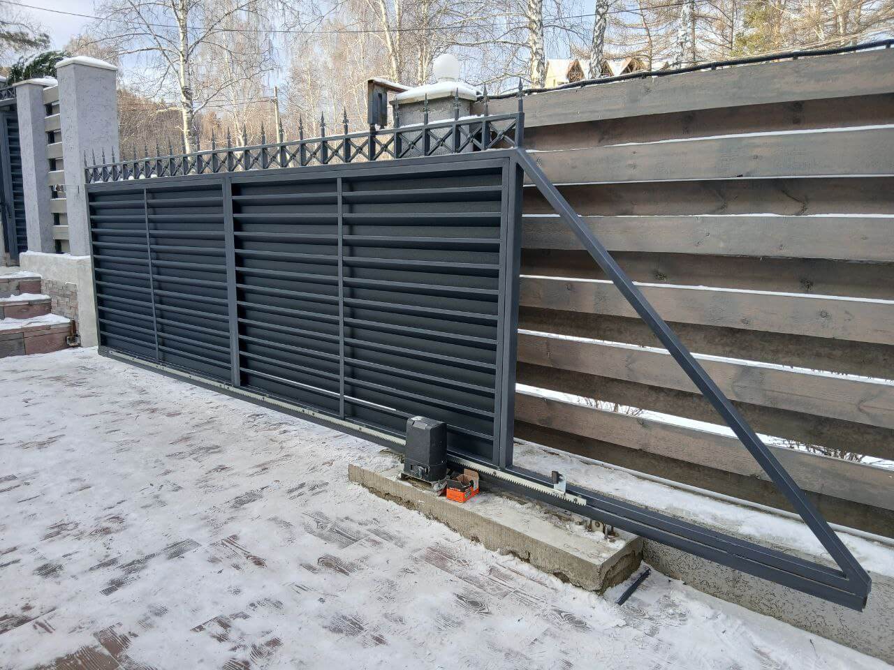 Входная группа из ламелей Хай-Тек RAL7024/7024 Серый Графит двусторонний МАТТЕ фото 23 в Кстово